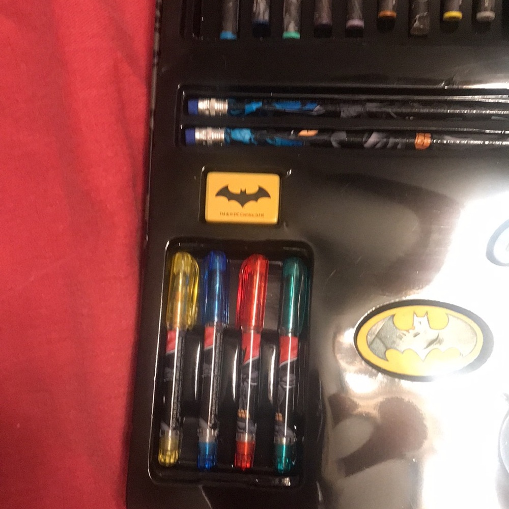 Batman Tin Color Set - Picture 11 of 14